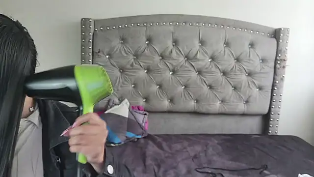 Snapshot of Nesuko_kamado_ chatting on October 31, 2025, 3:19 pm Nesuko kamado online show from October 31, 2025, 3:19 pm