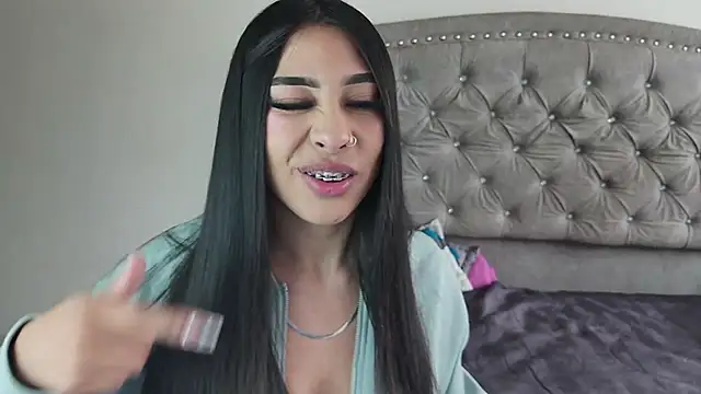 Snapshot of Nesuko_kamado_ chatting on October 16, 2025, 4:26 pm Nesuko kamado online show from October 16, 2025, 4:26 pm