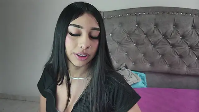 Snapshot of Nesuko_kamado_ chatting on October 12, 2025, 2:29 pm Nesuko kamado online show from October 12, 2025, 2:29 pm