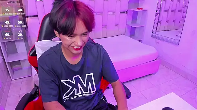 Snapshot of Eriol_ chatting on October 22, 2025, 12:26 pm Eriol online show from October 22, 2025, 12:26 pm