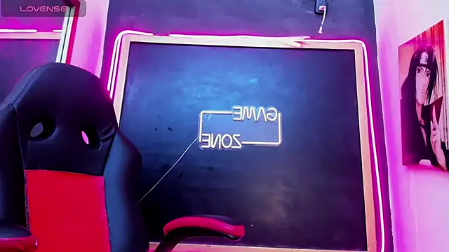 Snapshot of Isabella_stanford2 chatting on October 10, 2025, 11:22 am Isabella stanford2 online show from October 10, 2025, 11:22 am