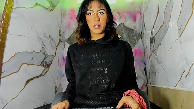 Snapshot of Isabella_stanford2 chatting on December 5, 2025, 1:43 pm Isabella stanford2 online show from December 5, 2025, 1:43 pm