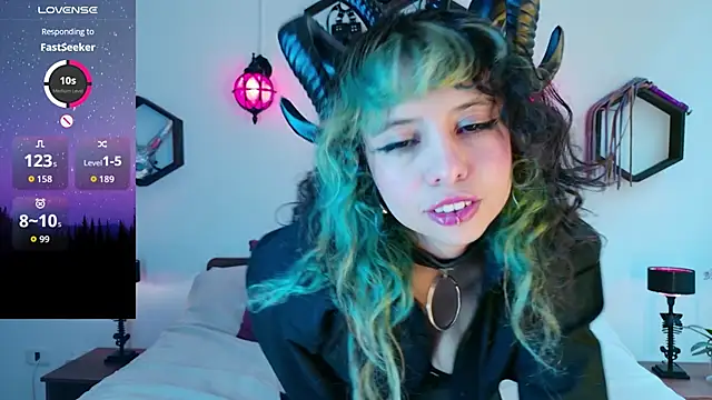 Snapshot of Sweet_Chaos chatting on October 14, 2025, 4:40 pm Sweet Chaos online show from October 14, 2025, 4:40 pm