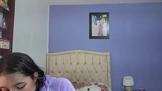 Snapshot of stephania_t chatting on May 7, 2026, 3:48 pm stephania t online show from May 7, 2026, 3:48 pm