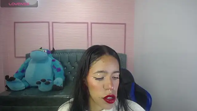 stephania t online show from March 5, 2025, 10:33 am