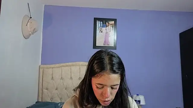 Snapshot of stephania_t chatting on March 30, 2026, 1:51 am stephania t online show from March 30, 2026, 1:51 am