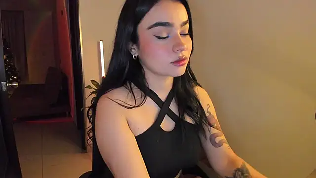 ConnieFontane online show from November 27, 2025, 4:24 am