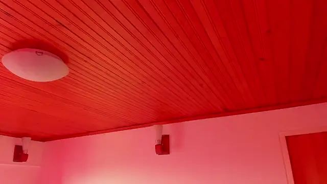 Snapshot of julz_03 chatting on October 24, 2025, 12:04 pm julz 03 online show from October 24, 2025, 12:04 pm