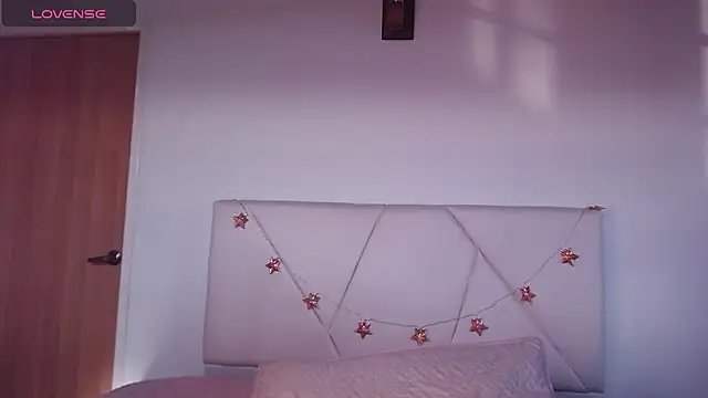 Snapshot of julz_03 chatting on November 22, 2025, 1:10 pm julz 03 online show from November 22, 2025, 1:10 pm