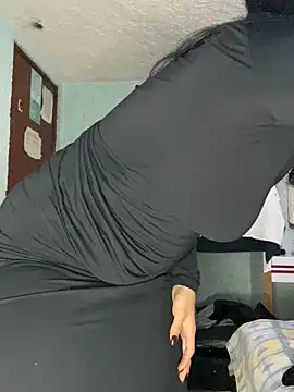 Snapshot of Effyvice13 chatting on October 17, 2025, 2:48 am Effyvice13 online show from October 17, 2025, 2:48 am