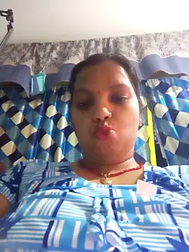 Snapshot of Manjudear chatting on April 18, 2026, 6:16 am Manjudear online show from April 18, 2026, 6:16 am