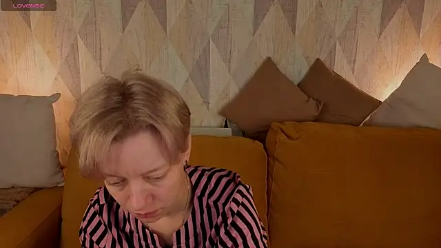Snapshot of Michelle_Blond chatting on July 8, 2026, 1:08 am Michelle Blond online show from July 8, 2026, 1:08 am