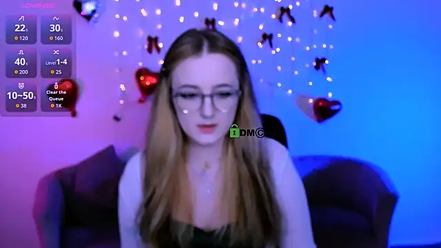 Snapshot of luna_berryy chatting on March 20, 2026, 8:43 pm luna berryy online show from March 20, 2026, 8:43 pm