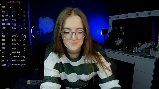 luna berryy online show from January 12, 2025, 2:56 am