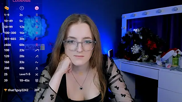 luna berryy online show from January 11, 2025, 3:23 am