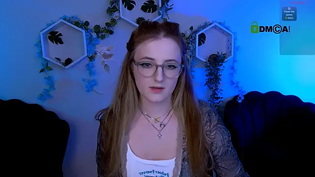 Snapshot of luna_berryy chatting on June 11, 2026, 7:00 pm luna berryy online show from June 11, 2026, 7:00 pm