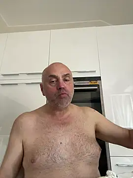 Snapshot of pantomax chatting on July 7, 2026, 1:36 pm pantomax online show from July 7, 2026, 1:36 pm
