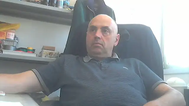 Snapshot of pantomax chatting on July 9, 2026, 11:31 am pantomax online show from July 9, 2026, 11:31 am