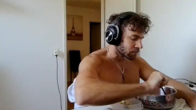 Snapshot of alpha-hunk chatting on April 22, 2026, 10:22 am alpha-hunk online show from April 22, 2026, 10:22 am
