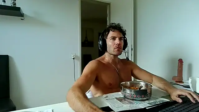 Snapshot of alpha-hunk chatting on April 29, 2026, 10:19 am alpha-hunk online show from April 29, 2026, 10:19 am