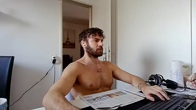 Snapshot of alpha-hunk chatting on January 13, 2026, 12:42 pm alpha-hunk online show from January 13, 2026, 12:42 pm