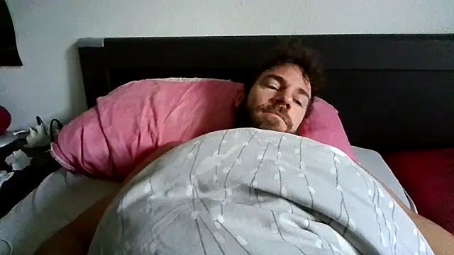 alpha-hunk online show from October 30, 2025, 8:23 am