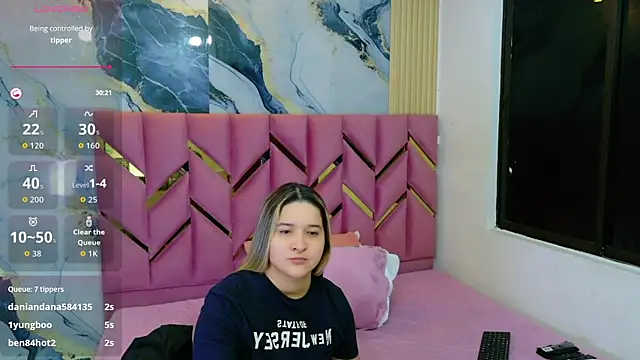 collegepawglovedaddy online show from June 8, 2026, 7:47 pm