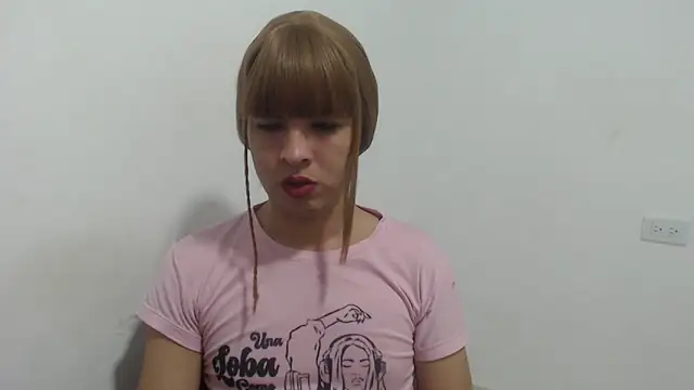 Snapshot of estefania224 chatting on June 2, 2026, 11:49 pm estefania224 online show from June 2, 2026, 11:49 pm