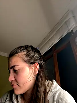 Snapshot of aurora_divine chatting on November 14, 2025, 10:57 pm aurora divine online show from November 14, 2025, 10:57 pm