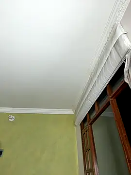 Snapshot of aurora_divine chatting on November 7, 2025, 10:57 pm aurora divine online show from November 7, 2025, 10:57 pm