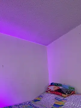 aurora divine online show from May 3, 2026, 8:56 pm
