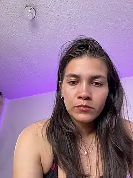 aurora divine online show from April 30, 2026, 6:59 pm