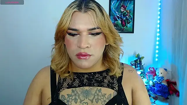 Snapshot of alexiaaross chatting on August 7, 2026, 1:50 pm alexiaaross online show from August 7, 2026, 1:50 pm