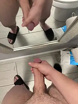 bigbeast19393 online show from November 17, 2025, 9:57 am