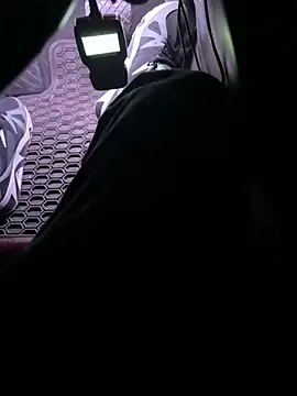 bigbeast19393 online show from January 12, 2026, 10:14 pm