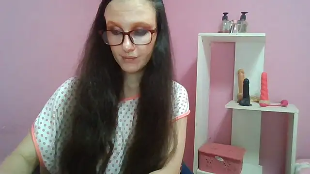 Snapshot of LolaBoobs chatting on June 1, 2026, 7:19 am LolaBoobs online show from June 1, 2026, 7:19 am