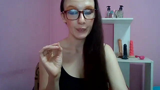 Snapshot of LolaBoobs chatting on June 17, 2026, 10:58 am LolaBoobs online show from June 17, 2026, 10:58 am
