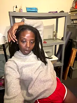 choclatepeaach online show from November 3, 2025, 5:34 am