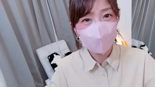 Risa 06 online show from April 3, 2026, 12:22 pm