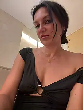 Snapshot of -OLYA- chatting on July 24, 2026, 4:47 pm -OLYA- online show from July 24, 2026, 4:47 pm