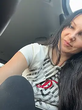 Snapshot of -OLYA- chatting on February 10, 2026, 1:43 pm -OLYA- online show from February 10, 2026, 1:43 pm