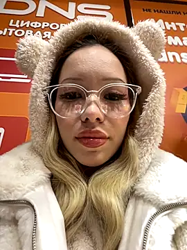 Snapshot of babydolll chatting on October 16, 2025, 12:02 pm babydolll online show from October 16, 2025, 12:02 pm