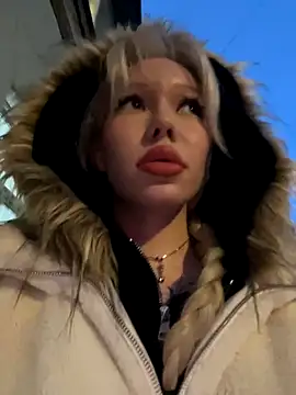 Snapshot of babydolll chatting on December 5, 2025, 1:43 pm babydolll online show from December 5, 2025, 1:43 pm