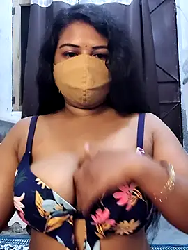 Snapshot of Dr_Chhaya chatting on May 10, 2026, 12:03 am Dr Chhaya online show from May 10, 2026, 12:03 am