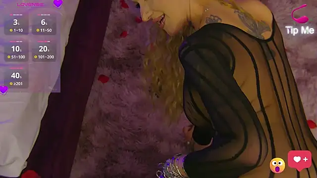 Snapshot of MazeSin chatting on March 13, 2025, 1:10 am MazeSin online show from March 13, 2025, 1:10 am