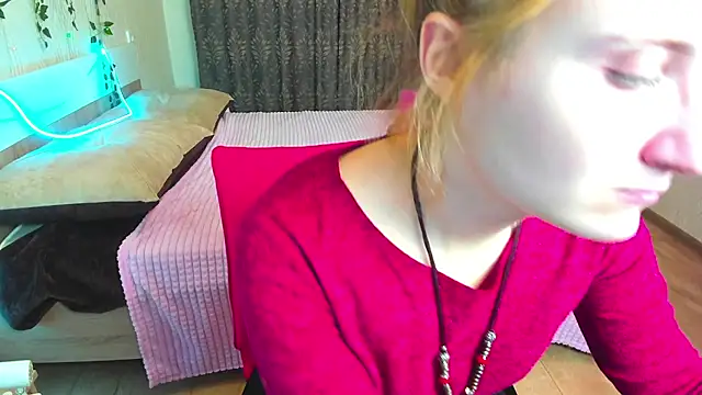 Miss Elsa  online show from February 26, 2025, 12:38 pm