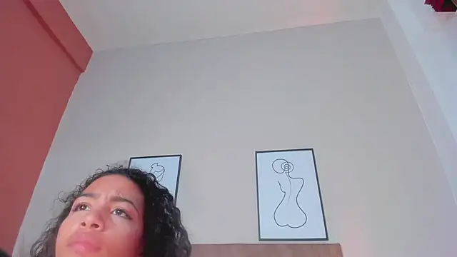 AntonellaHall  online show from March 21, 2025, 9:12 pm