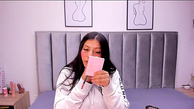 Emmy-Turnner online show from October 22, 2025, 11:53 am