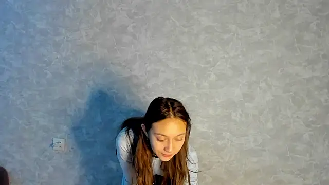 Snapshot of EllaSky_xoxo chatting on October 9, 2025, 4:18 pm EllaSky xoxo online show from October 9, 2025, 4:18 pm