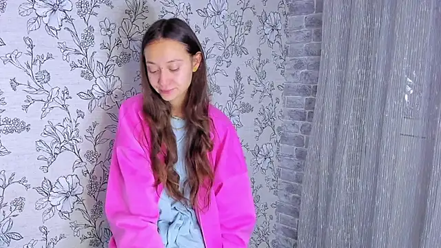 Snapshot of EllaSky_xoxo chatting on November 10, 2025, 9:42 pm EllaSky xoxo online show from November 10, 2025, 9:42 pm